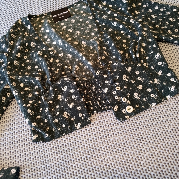 Kittenish Floral Crop Emerald Green Blouse XS - Picture 5 of 15